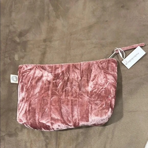 Quilted Koala Pink Velvet Peace Sign Cosmetic Bag - Picture 2 of 2